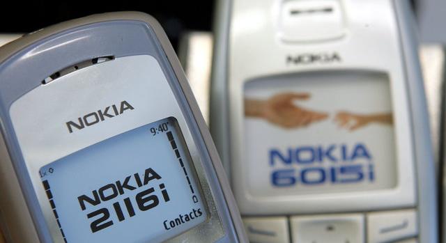 Negyvenöt év után a Nokia megvált ikonikus logójától, a fél internet rajtuk röhög