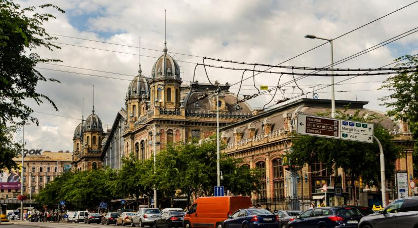 Autósok, figyelem! Új sebességhatárok jönnek Budapesten, rengeteg traffipax kerül ki az utakra