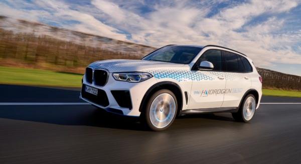 Hidrogén-meghajtású autókat tesztel a BMW
