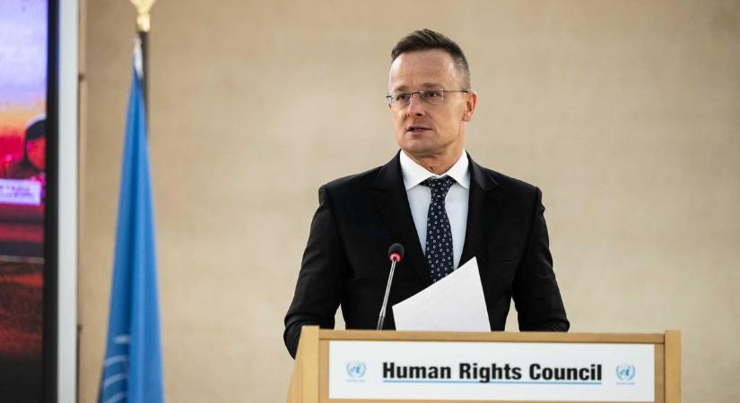 Elfogadhatatlannak nevezte Szijjártó Péter a nemzeti kisebbségek felszámolását célzó ukrán javaslatot