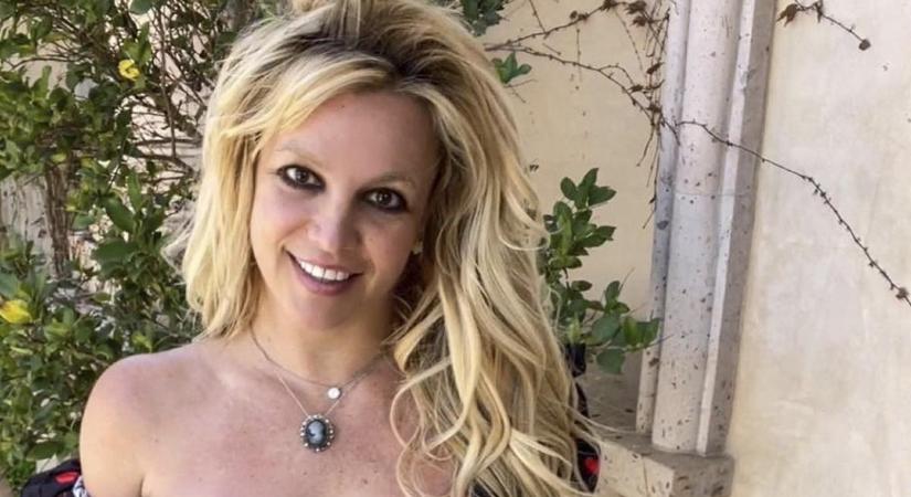 Aggódnak a rajongók: furcsa dolgot fedeztek fel Britney Spears körül