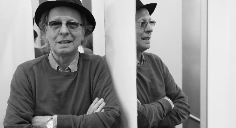 Balázs Fecó sírjánál jártunk. Ilyen állapotban van most a síremlék (fotók)
