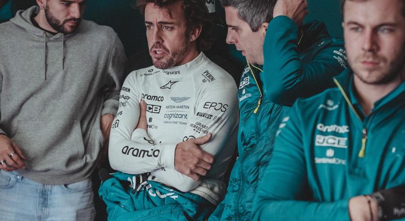 Alonso törött csontokkal versenyzett tavaly