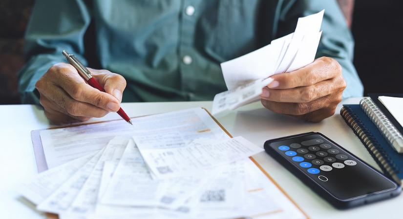 Márciustól végigsöpör a drágulás a számlákon a legnagyobb banknál