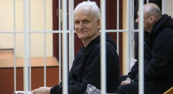 Az Európa Tanács elítélte a Nobel-békedíjas fehérorosz emberi jogi aktivista bebörtönzését