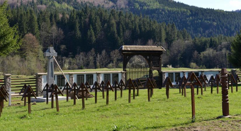 Nem kíván részt venni az úzvölgyi temető helyreállításában a Bákó megyei prefektúra