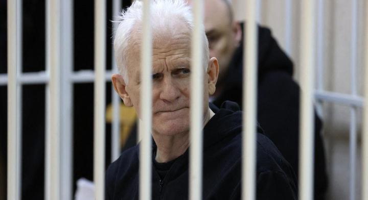 Tíz év börtönre ítélték a tavalyi Nobel-békedíjas fehérorosz aktivistát
