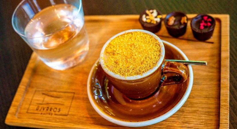 24 karátos arannyal szórják a cappuccinót egy magyar étteremben