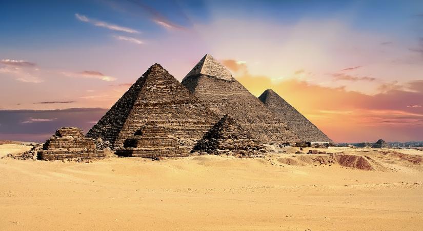 Gigantikus piramisjátékot lepleztek le