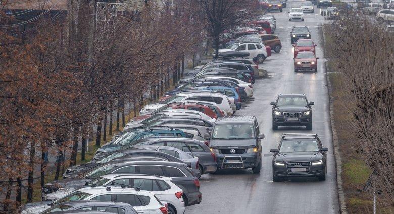 Tovább késik a fizetős parkolás bevezetése Csíkszeredában, de nyártól érvénybe léphet