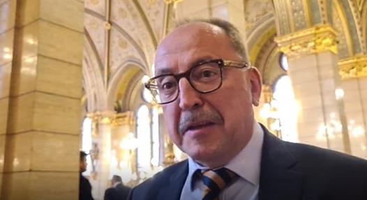 Németh Zsolt szerint neki mást mondtak, nagyon is várják a finnek a magyar parlament küldöttségét