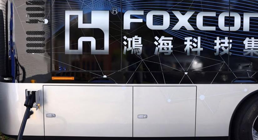 Nem elég az Apple, a villanyautóiparba is beszáll a Foxconn