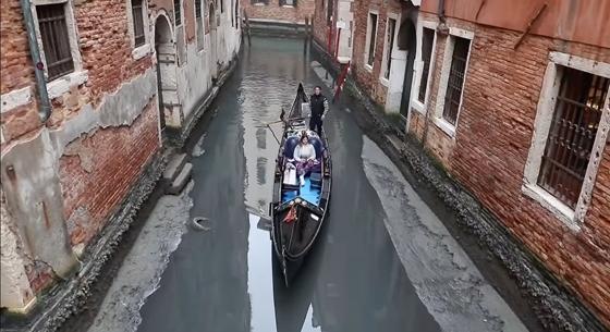 A klímaváltozás hatásai miatt szinte teljesen kiszáradtak Velence csatornái