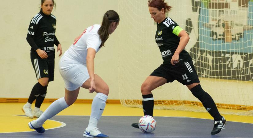 Kiütéses győzelmet arattak a DEAC női futsalosai