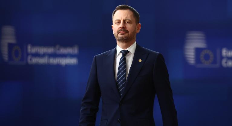 A szlovák kormány bukása után nagy lépésre szánta el magát a miniszterelnök