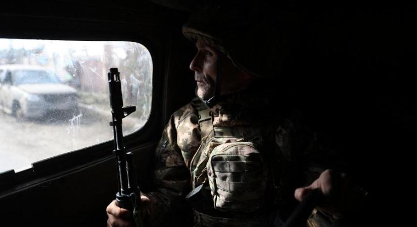 Előkerült egy felvétel, amelyen egy ukrán hadifoglyot lőnek agyon, miután azt mondja, „Dicsőség Ukrajnának!”