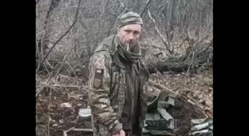 „Dicsőség Ukrajnának” – mondta az ukrán hadifogoly, majd az orosz katonák kivégezték
