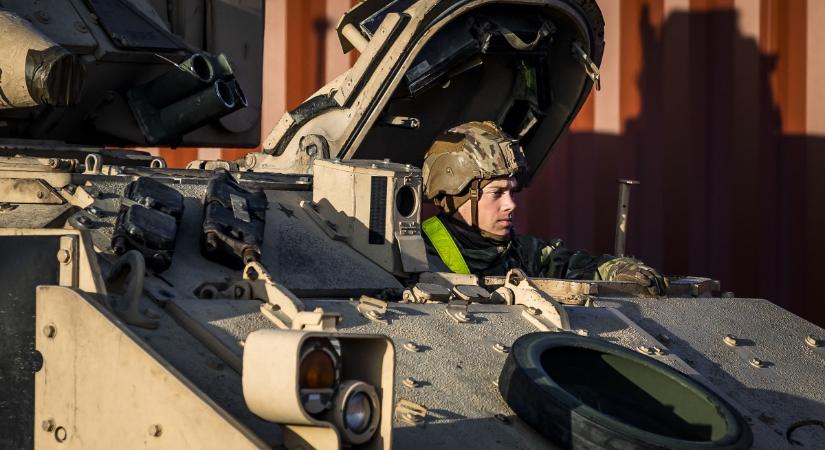 Románia is fegyverkezik – Abrams-harckocsik beszerzését tervezi a védelmi minisztérium
