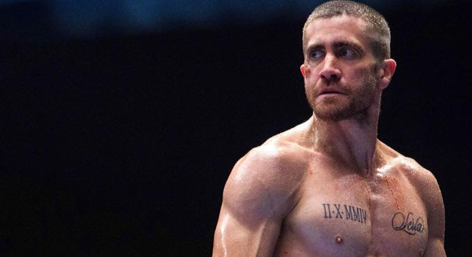 VIDEÓ: Nézzétek meg, hogyan semmisíti meg ellenfelét a ringben a szerepe kedvéért durván kipattintott Jake Gyllenhaal az Országúti diszkó remake-jének forgatásán!