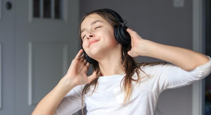 Több milliárd embernek lesz halláskárosodása a hangos zenétől