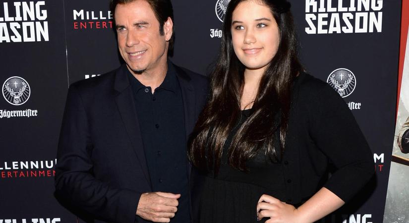Te felismernéd? Nádszálvékonyra fogyott John Travolta és Kelly Preston 22 éves lánya, Ella