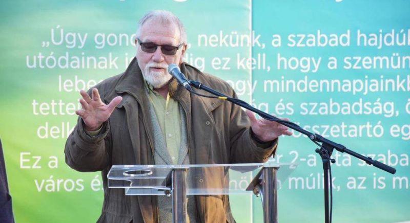 Vágó István kiakadt a Momentumra: "Lehet-e még nagyobbat rúgni a »szövetséges« pártba?"