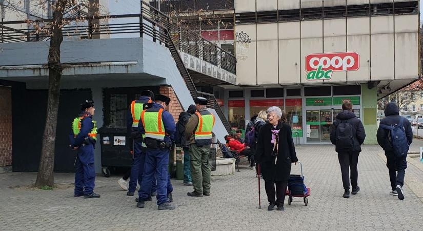 Szemetelőkre figyelt a hatóság Esztergom belvárosában