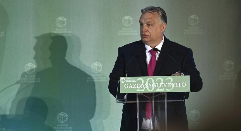 Orbán: fókuszban a gazdaság