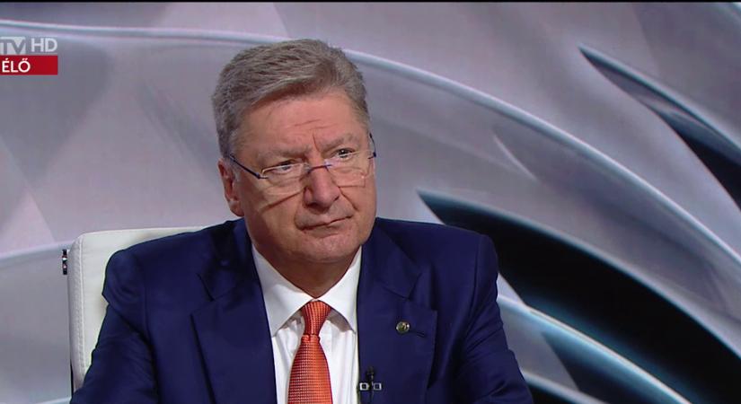 Parragh László: Gazdasági értelemben is a legfontosabb, hogy véget érjen a háború
