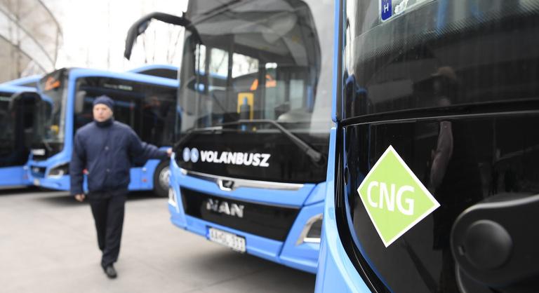 Negyven új autóbusz áll forgalomba Jász-Nagykun-Szolnok vármegyében