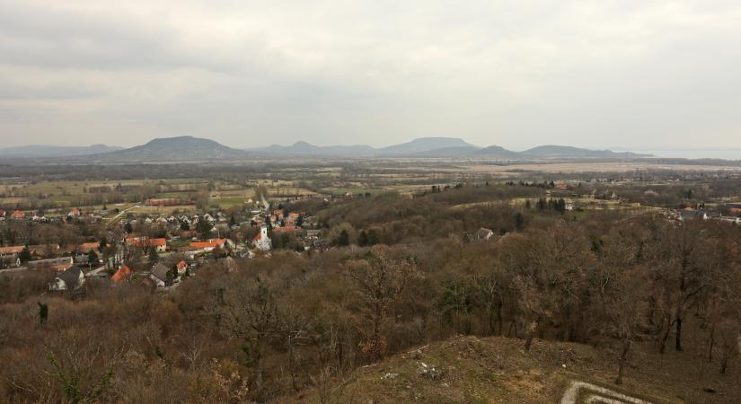 Kincseket (és medvehagymát) rejtő pici falu: Nemesvita