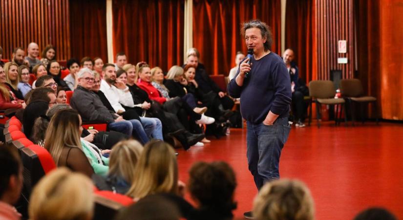 Fogadjuk el: fájdalom is lesz - Dr. Csernus Imre tartott előadást Szombathelyen - fotók