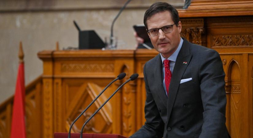 Nagy Ervin (PestiSrácok.hu): A senkiföldjén kóborló pancser konzervatívok felé tart a Jobbik