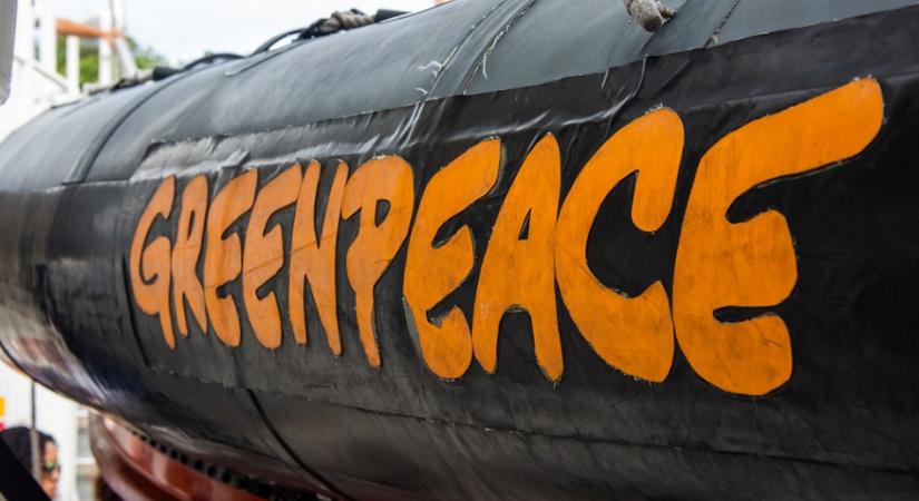 A Greenpeace-nek nem tetszik, hogy Franciaország az oroszokkal üzletel