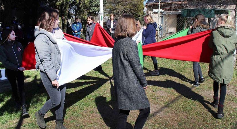 Ünnepi programok március idusán Fejér vármegyében