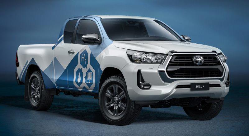 Hidrogén üzemanyagcellás kivitelt fejlesztenek a Toyota Hiluxból
