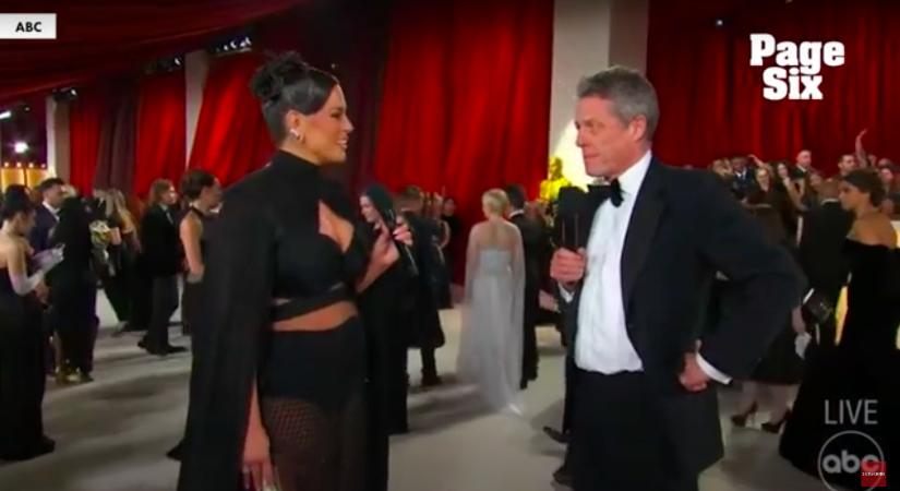 Hugh Grant hülye kérdésekre vicces válaszokat adott az Oscar-gálán egy műveletlen ripoternek, erre most őt bunkózza az amerikai média