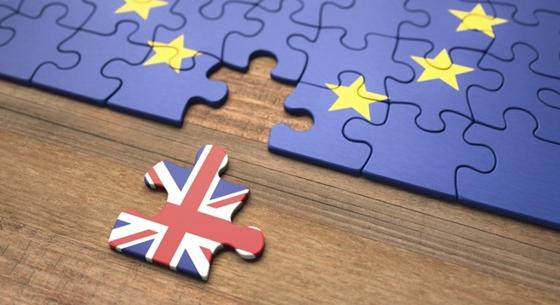 Máris komoly károkat okozott a brit gazdaságnak a kilépés az EU-ból