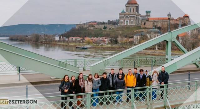 Középiskolások vették birtokba a Visit Esztergom online felületeit