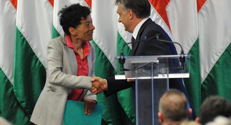 Orbán főtanácsadója szerint példaértékű az SZFE hallgatóinak akciója