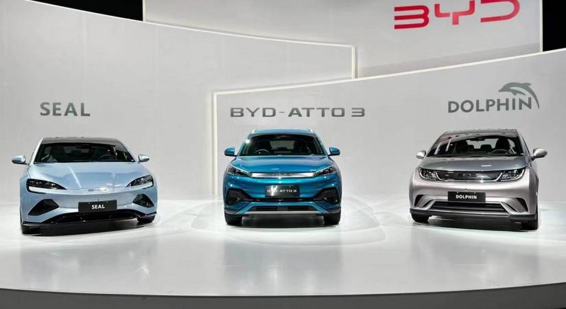 Sorban állnak az BYD új autógyáráért, Magyarország is az esélyesek között