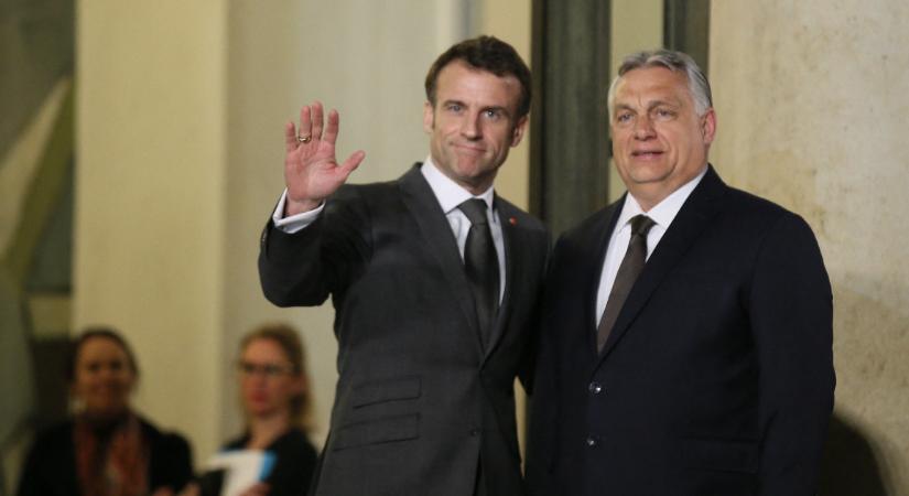 Macron az európai egység fontosságára figyelmeztette Orbánt Párizsban
