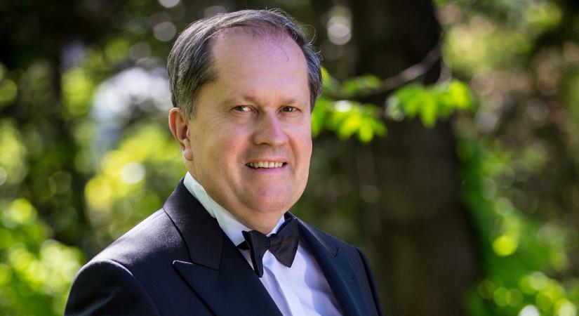 „A karmesternek pedagógusnak is kell lennie” – Interjú Záborszky Kálmánnal