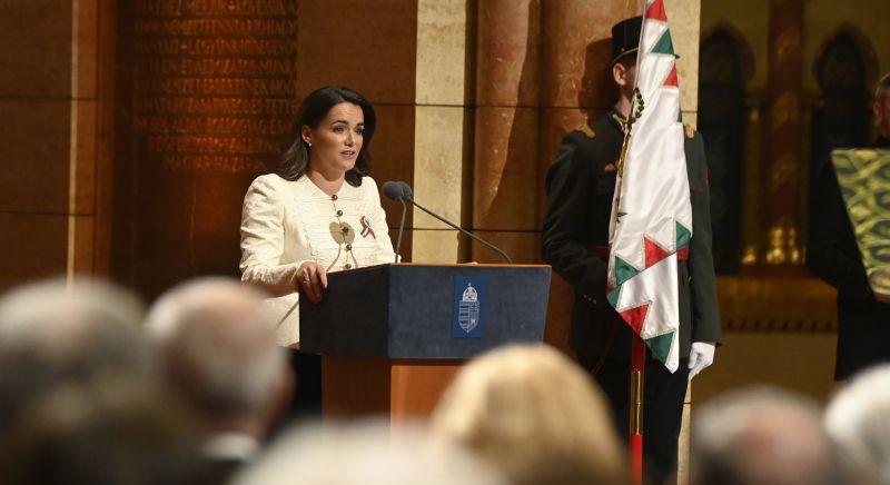 Novák Katalin Schmidt Máriát és Parragh Lászlót is kitüntette