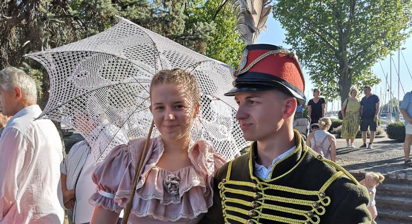 Őrzi a hagyományokat a reformkori társaság