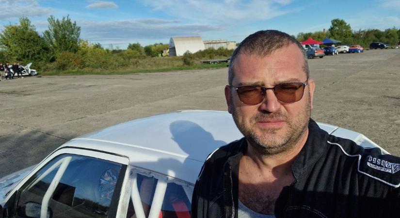 Az autóverseny kikapcsolja a hétköznapi mókuskerékből a martfűi pilótát