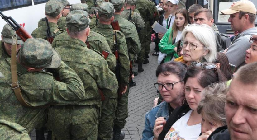 Kisiskolásokat képeznek ki katonának az oroszok a megszállt Krím félszigeten
