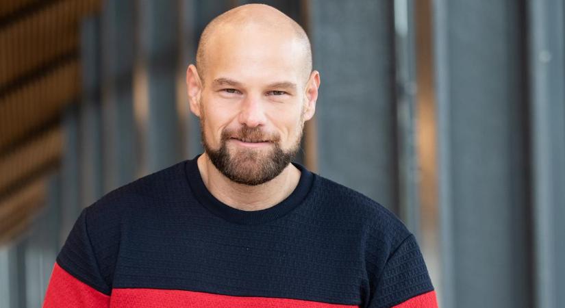 Kocsis Tibor kimondta: hiába meleg, nem tudja megérteni az LMBTQ összes betűjét – videó