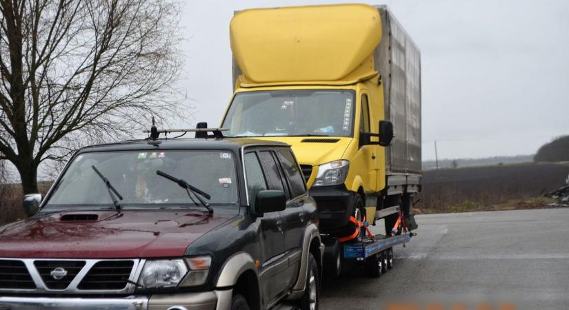 Horrorkaravánt ellenőriztek az M3-as autópályán, Polgárnál