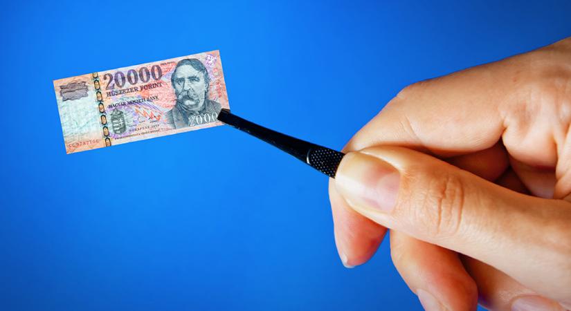 400 Ft felett is járt az euró március 15-e alkalmából